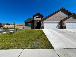 Building Photo - Non-Refundable & Security Deposit Total: $...