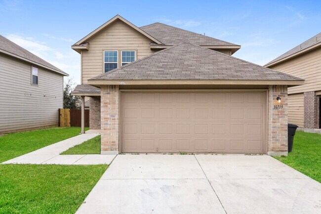 Primary Photo - 10719 Goose Way
