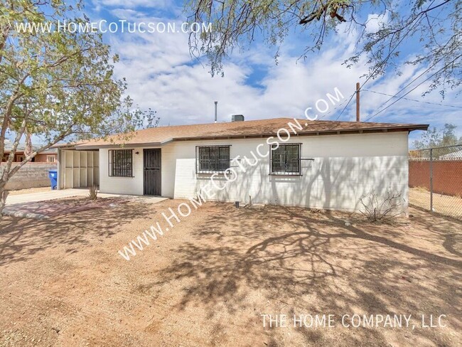 Building Photo - 2602 E Keswick Cir