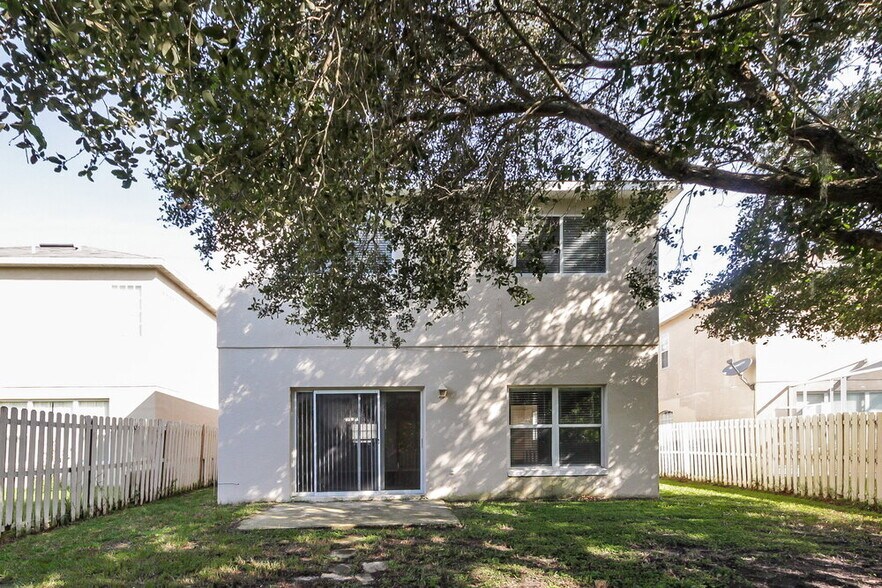 Building Photo - 1810 Meadow Pond Way