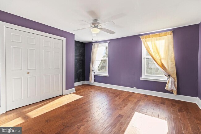 Building Photo - 2443 E Cumberland St