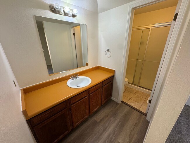 Building Photo - Live in the Timbers