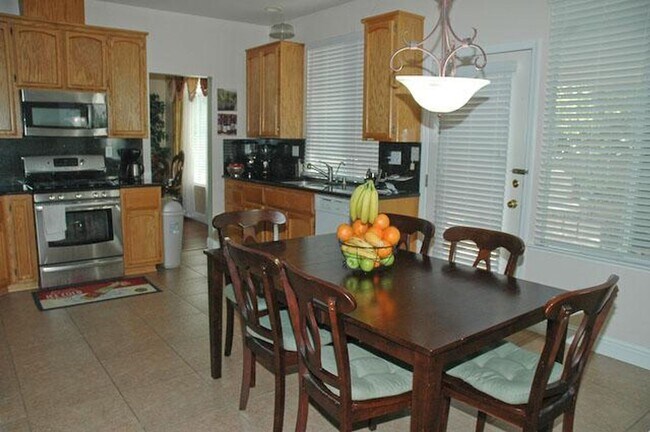 Building Photo - Charming 4-Bedroom, 2.5-Bathroom Two-Story...