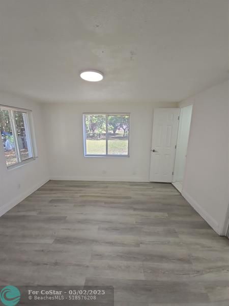 Building Photo - 4819 SW 22nd St