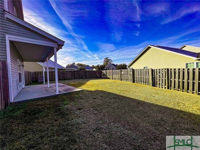 Building Photo - 321 Casey Dr