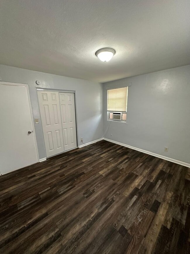 Building Photo - 2020 Palafox St