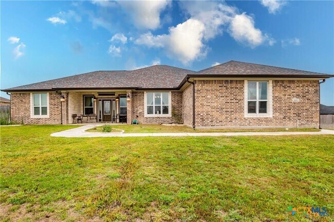 Primary Photo - 8119 Green Hill Dr
