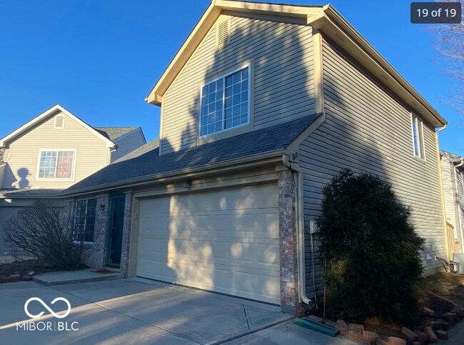 Building Photo - 628 Mountain Pine Dr