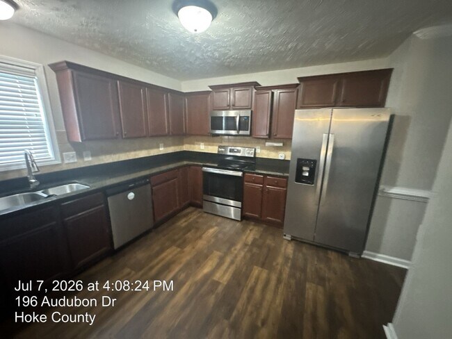 Building Photo - 196 Audubon Dr