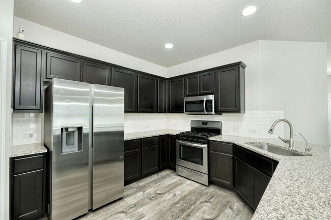 Building Photo - 117 Kramer St