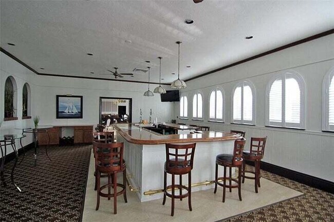 Building Photo - 2600 S Kanner Hwy