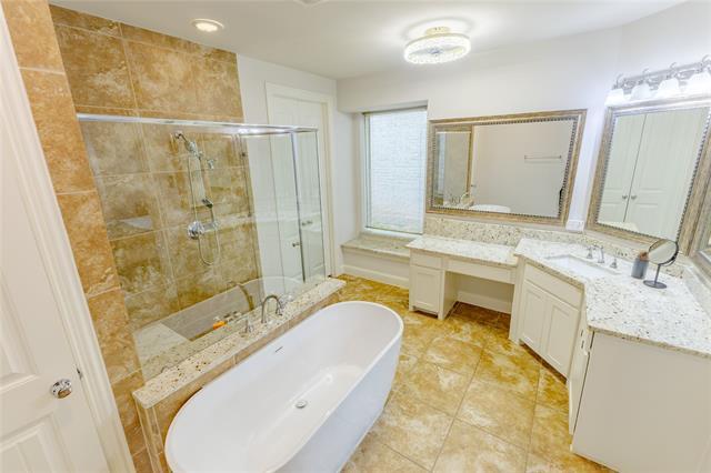 Building Photo - 2825 River Bend Pl