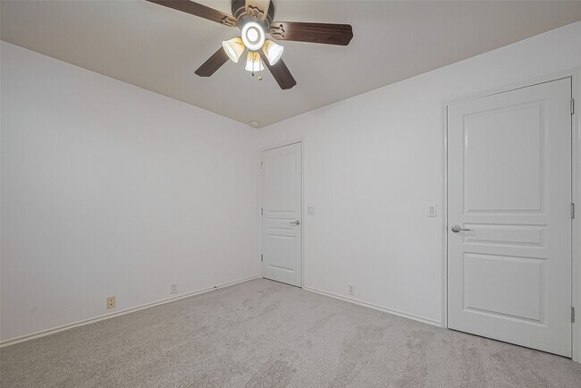 Building Photo - 24543 Carlton Springs Ln