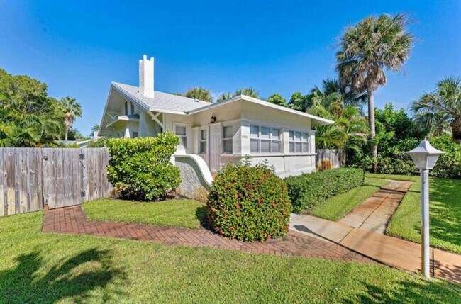 Building Photo - 5301 N Flagler Dr