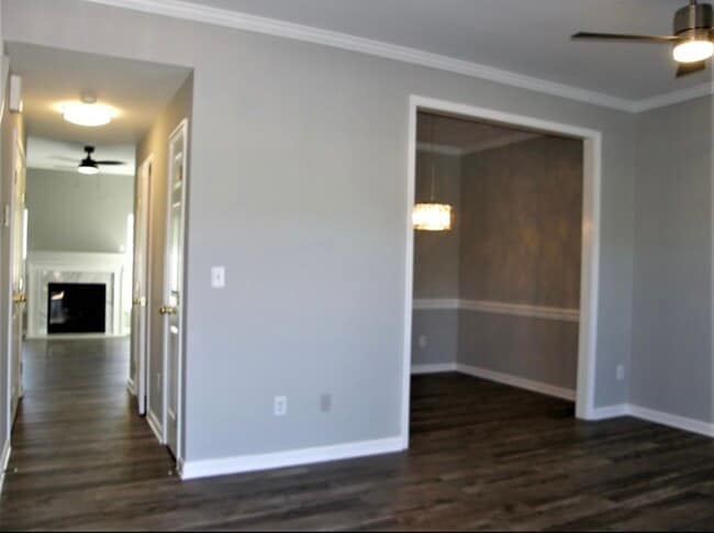 Building Photo - 76 Gr-Pd-51