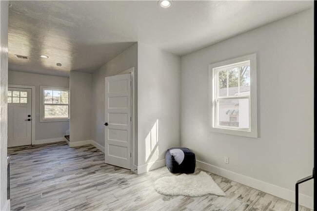 Building Photo - 3 Bed 2.5 Bath 1 Car Garage Built New 2021 in Gatewood Addition