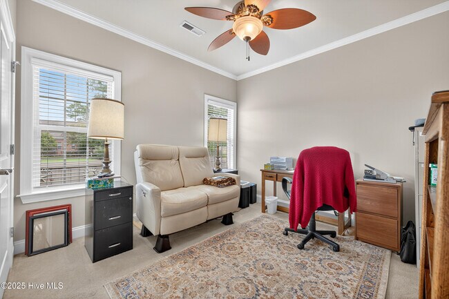 Building Photo - 3253 Gardenwood Dr