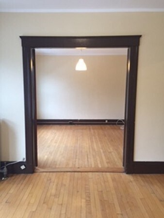 Building Photo - 138 Main St