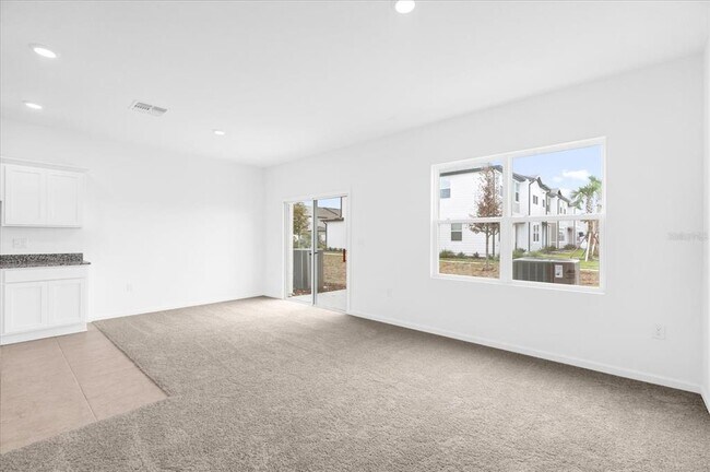 Building Photo - 5942 Chestnut Grv Pl