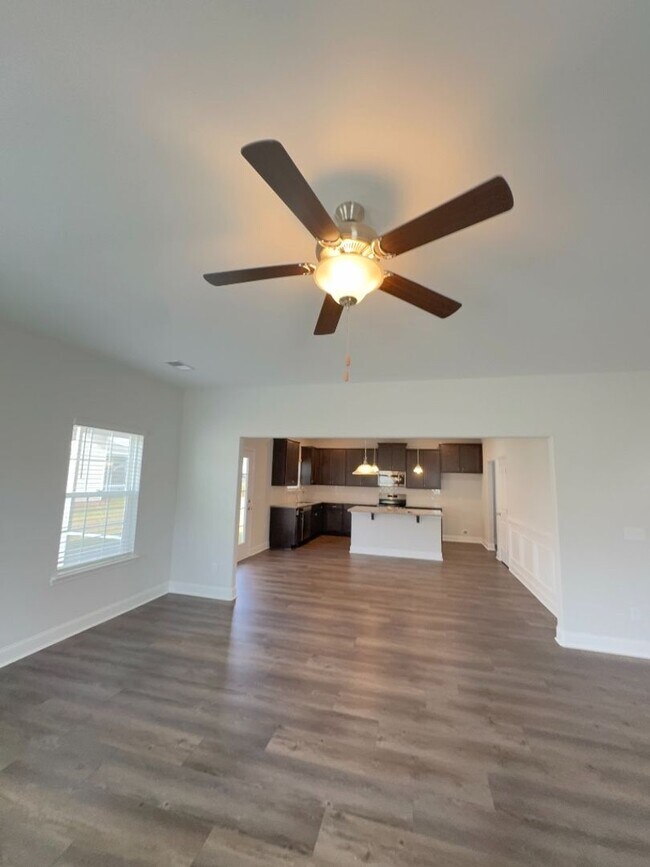 Building Photo - Coming Available!