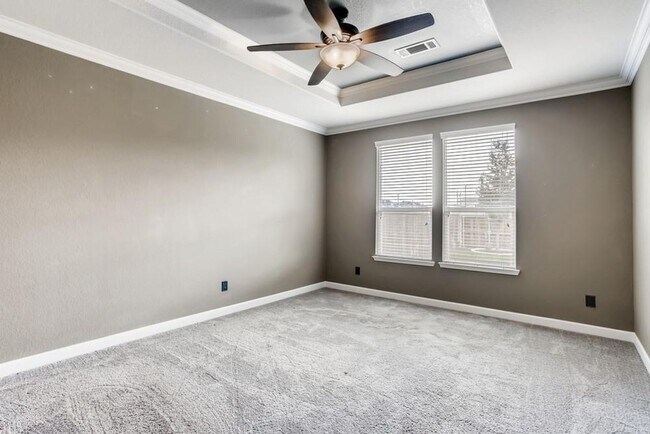 Building Photo - Charming 4-Bedroom Home in Devonshire with Spacious Living Areas and Gorgeous Backyard Oasis.