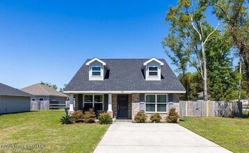 Building Photo - 300 Seamarge Ln