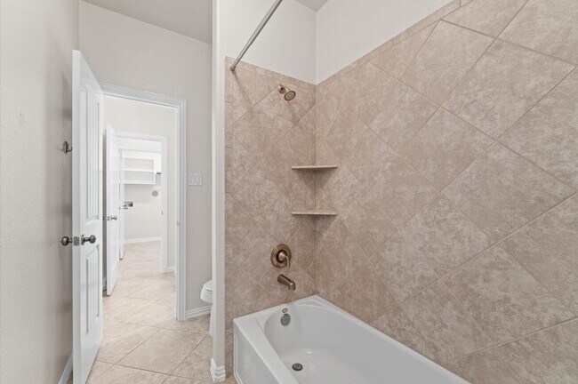 Building Photo - 2043 Plum Rose Ln