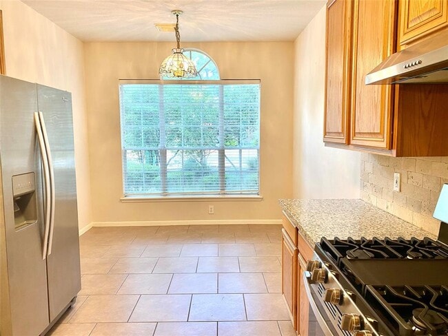 Building Photo - 127 N Willow Point Cir