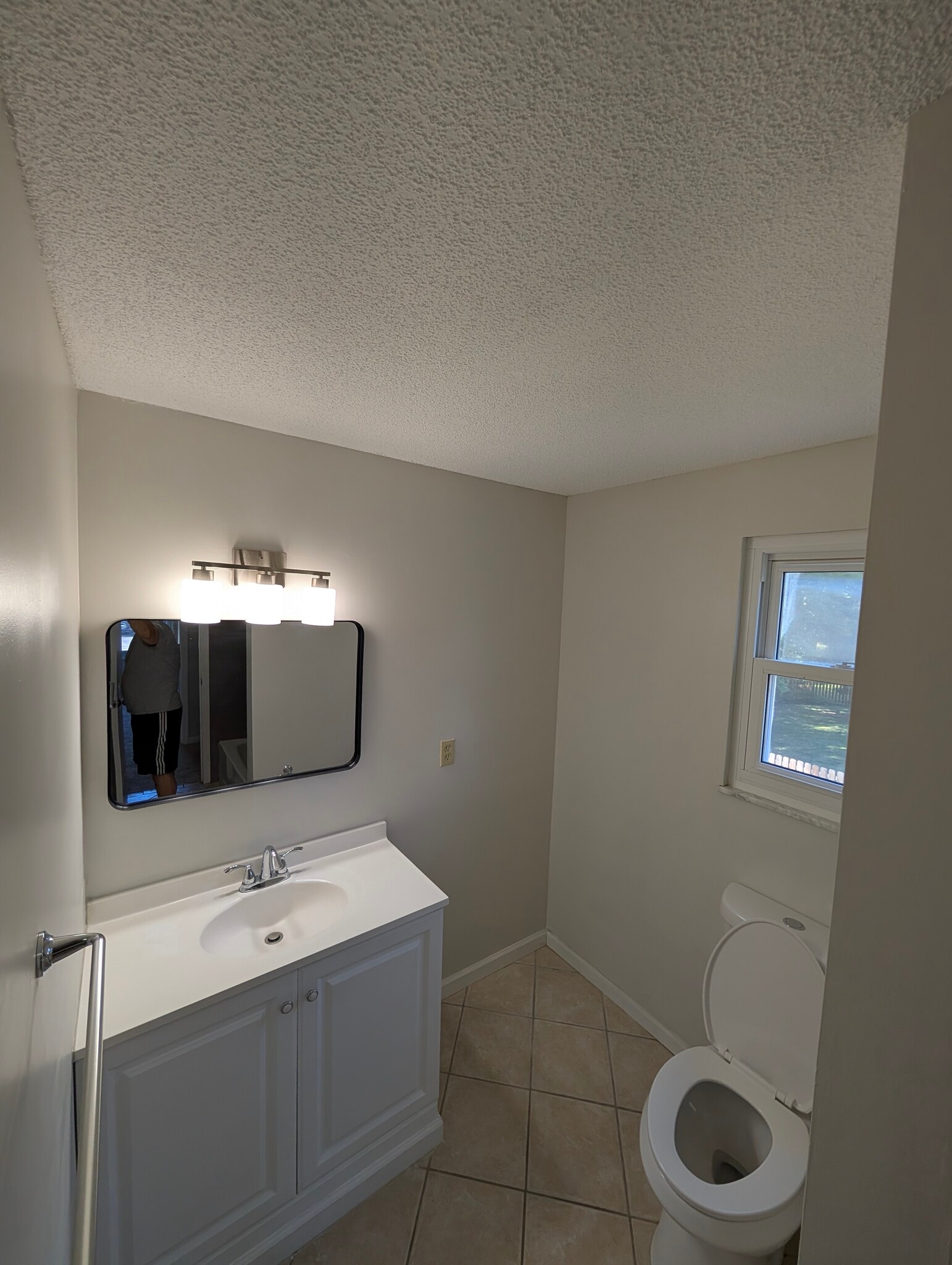 Building Photo - 3115 Larbrook Ct