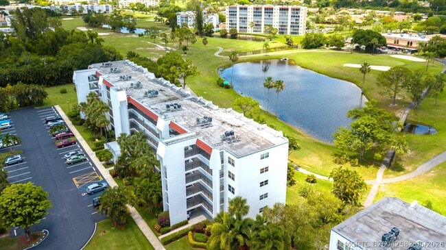 Building Photo - 3593 Birdie Dr