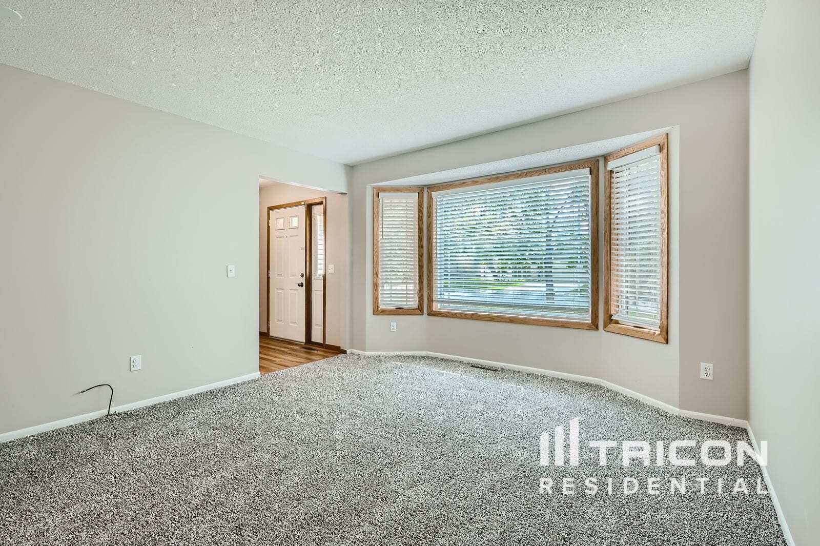 Building Photo - 9244 Andrea Dr
