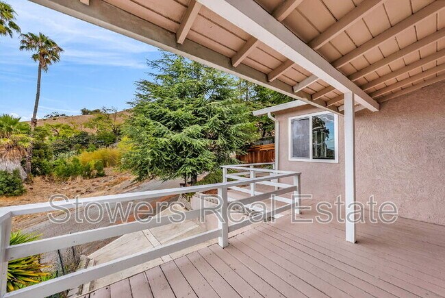 Building Photo - 25551 Maitland Dr