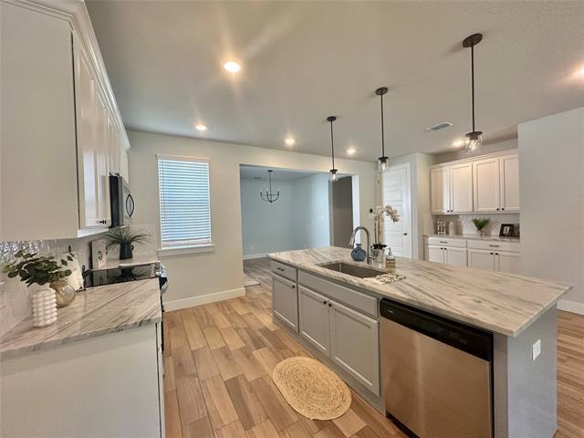 Building Photo - 9612 Sullivan Ln