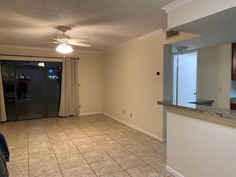 Building Photo - 9022 W Atlantic Blvd