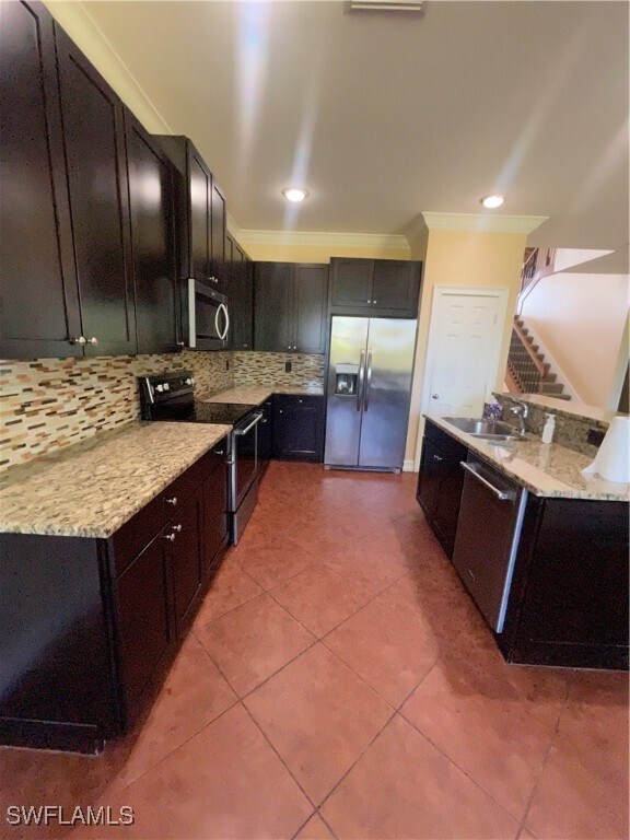 Building Photo - 2427 Ashbury Cir
