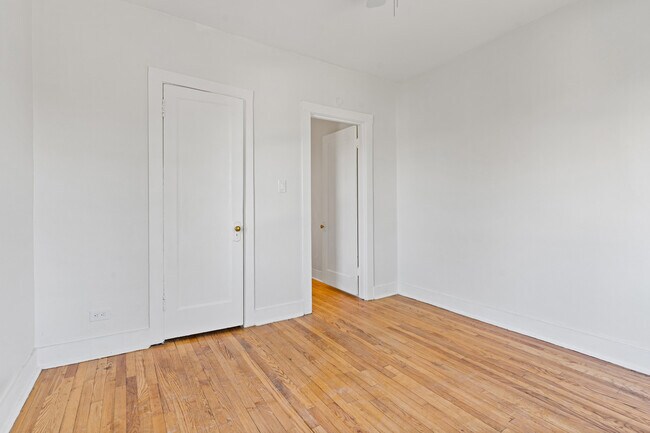 Building Photo - 10342 S Calumet Ave