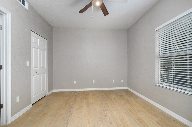 Building Photo - 826 Camargo Way