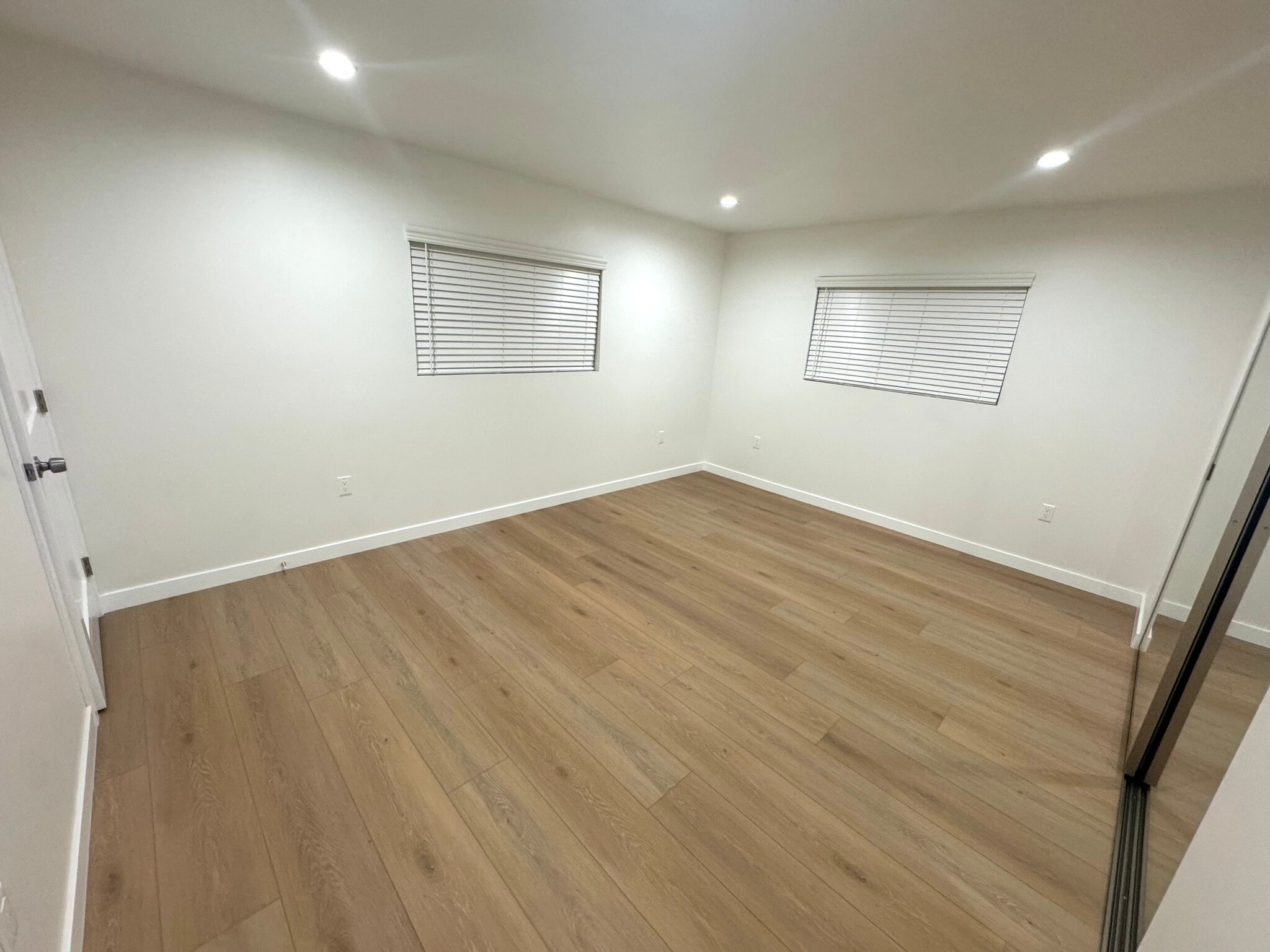 Building Photo - 1839 Lowe St