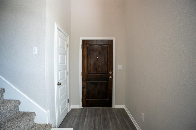 Building Photo - 252 Syrah Ct