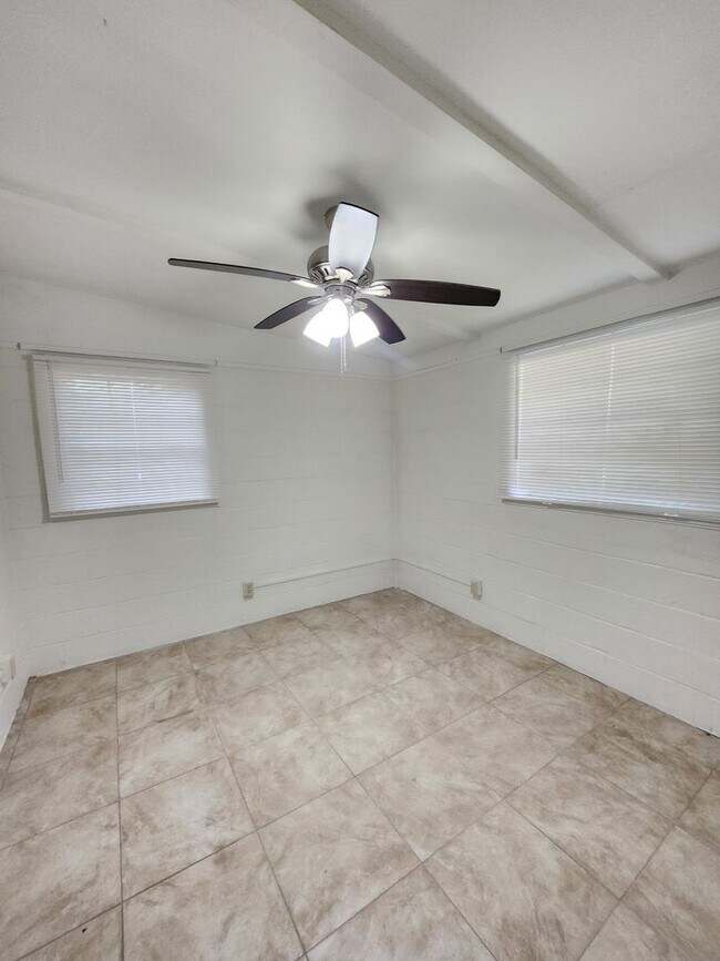 Building Photo - 2 Nevada Cir