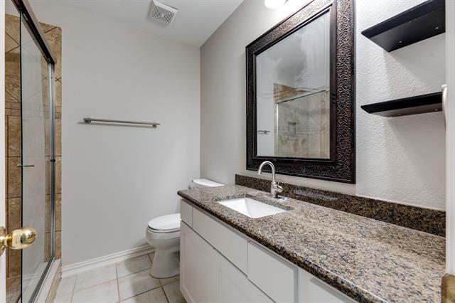 Building Photo - 3008 Chippenham Dr