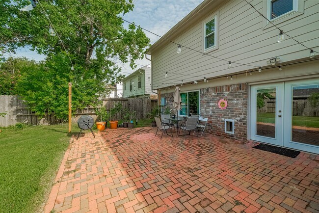 Building Photo - 3426 Hidden Creek Dr