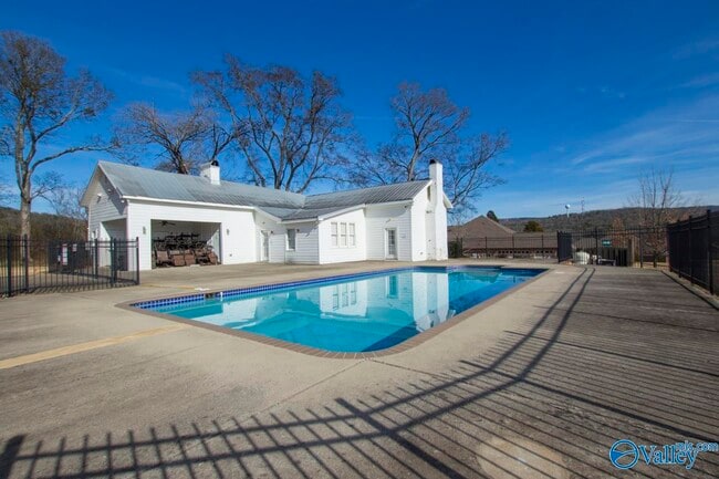 Building Photo - 2111 Milk Run Trl SW