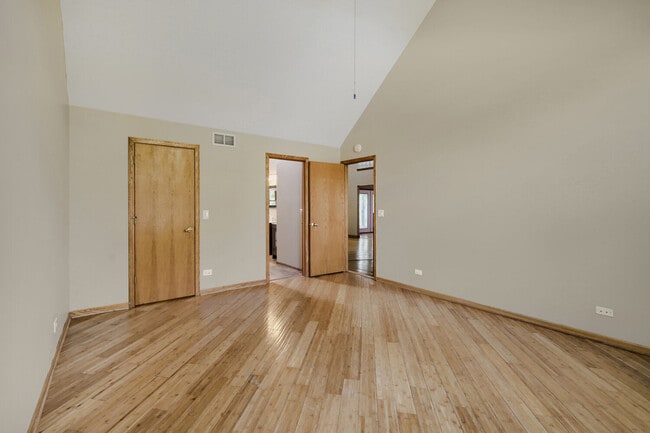Building Photo - 2805 Breckenridge Cir