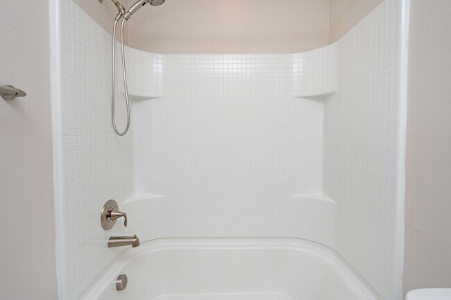 Building Photo - New 3/2.5 Townhome in Ormond Beach