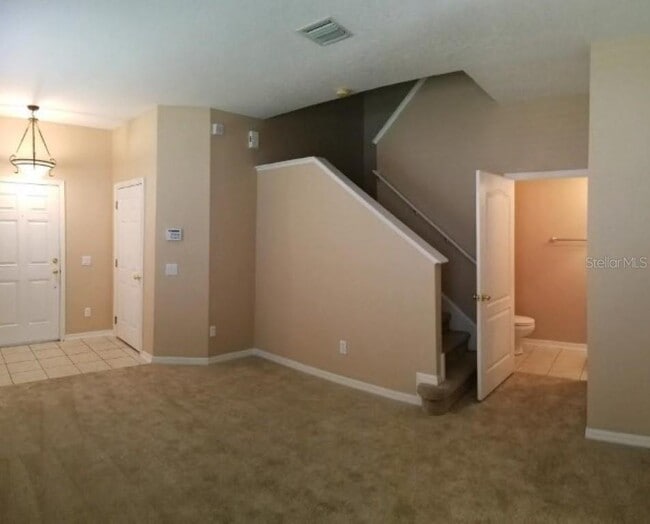 Building Photo - 2841 Girvan Dr