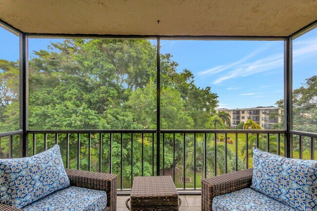 Building Photo - 300 N Hwy A1A