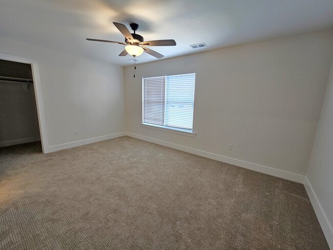 Building Photo - 3400 Pennington Rd