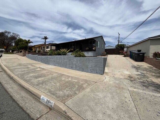 Building Photo - 2015 Trudie Dr