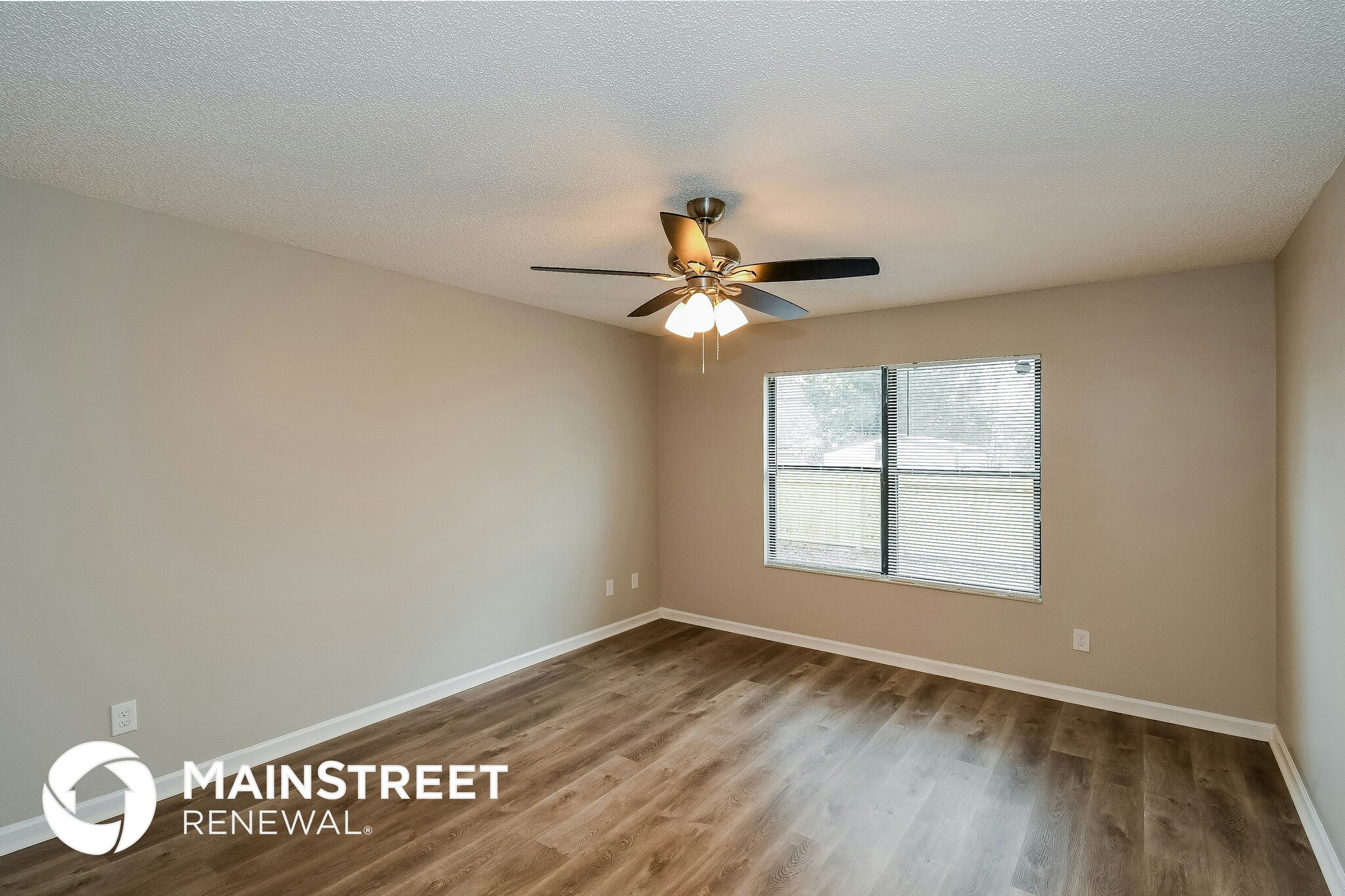 Building Photo - 8236 Sawmill Creek Dr